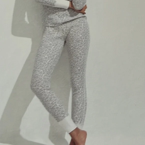 Victoria’s Secret Gingham/Plaid Long Sleeves Thermal Pajama Set Pjs XSmall - Picture 7 of 13